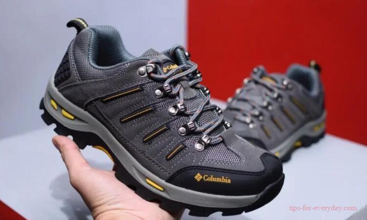 How to identify genuine and fake Columbia hiking shoes?1